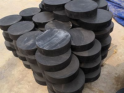 上饶板式橡胶支座由若干层橡胶片与薄钢板经加压硫化